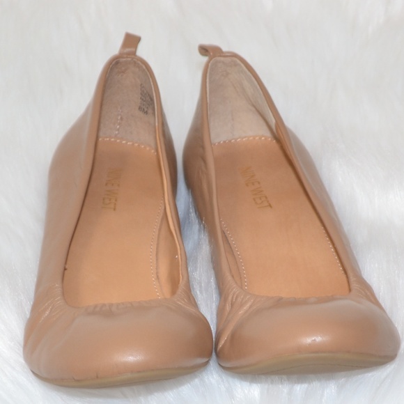 nine west carmen flats